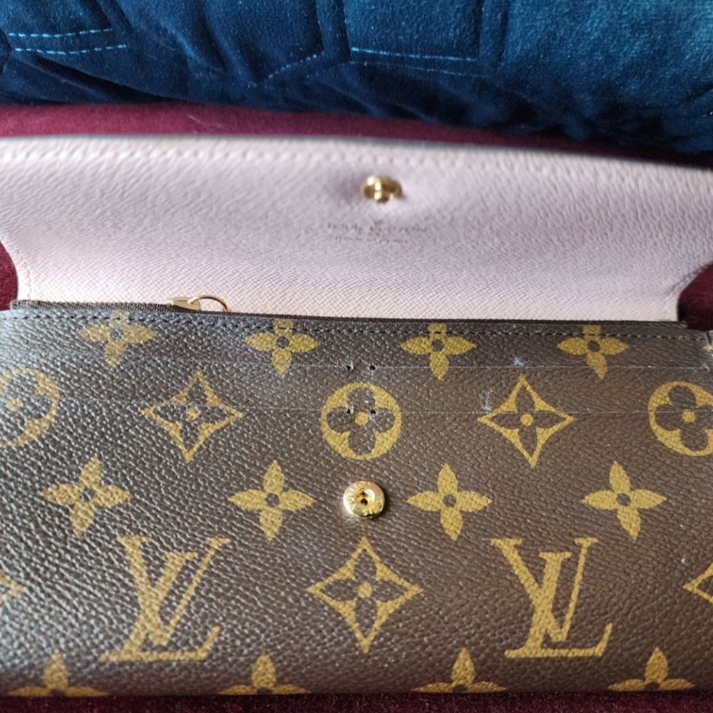 EUC Authentic Louis Vuitton Emilie Wallet in Rose Ballerina - Picture 5 of 11
